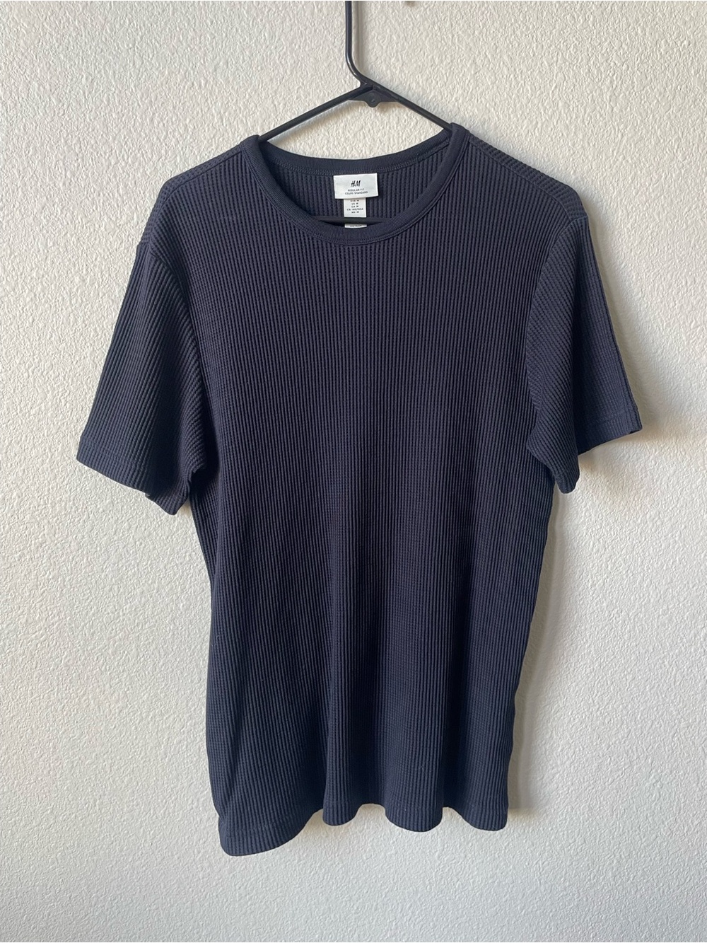 H&M Men’s Short Sleeve Ribbed Crewneck T-Shirt — Navy Blue